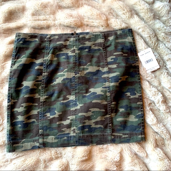 Free people camo skirt - Picture 2 of 4